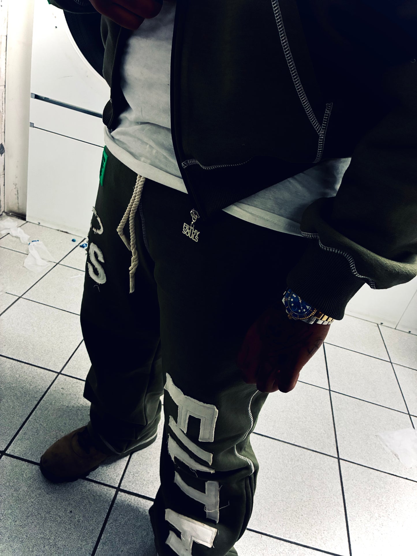 SOUL SURVIVORS SET (OLIVE GREEN)